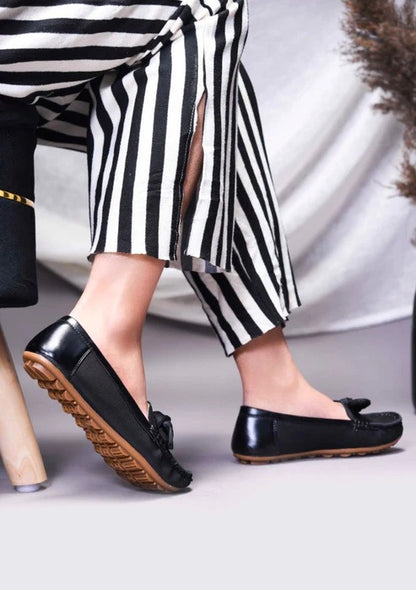 Women Black Bow Loafer Flats – Stylish Slip-On Casual Shoes for Girls Everyday Wear