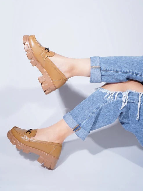 Women Tan Chunky Loafers – Stylish Platform Casual Loafer Shoes for Girls Everyday & Office Wear
