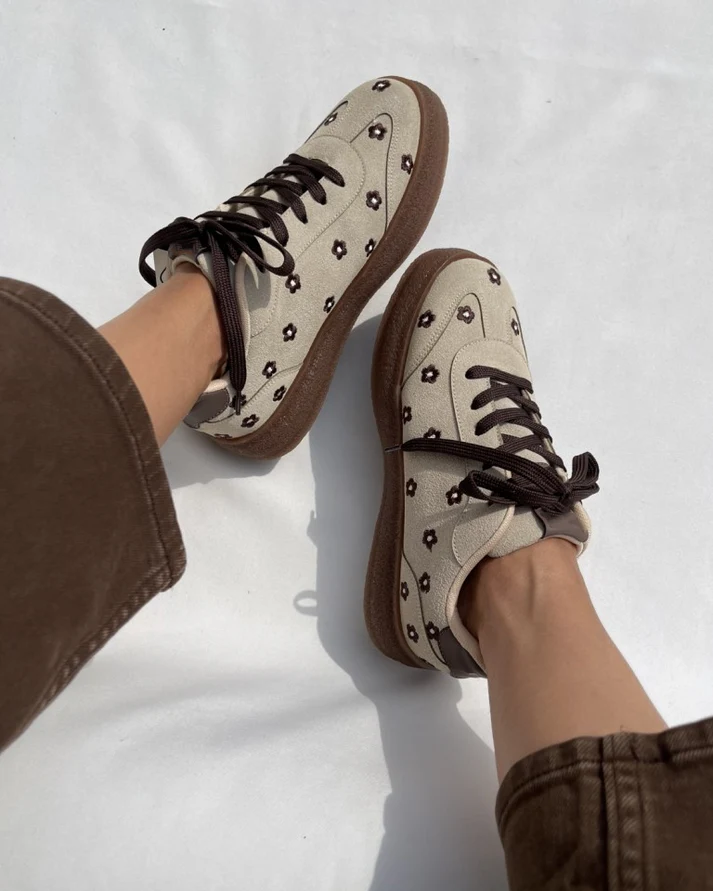 Women Floral Casual Sneakers – Stylish Lace-Up Fashion Sneakers for Girls Everyday Wear