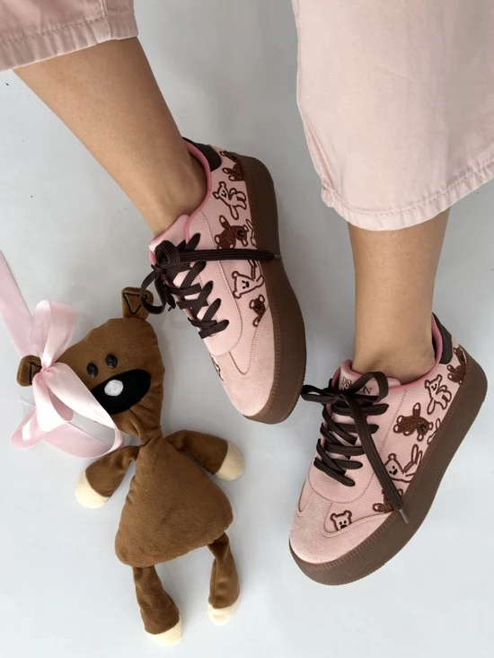 Women Cute Bear Sneakers – Stylish Casual Lace-Up Sneakers for Girls Everyday Wear