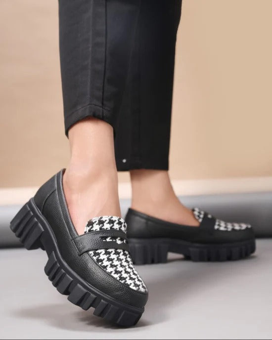 Women Black Chunky Loafers – Stylish Pattern Slip-On Platform Loafer Shoes for Girls Casual & Office Wear
