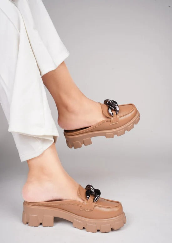 Women Tan Chunky Chain Loafer Mules – Stylish Slip-On Platform Loafer Shoes for Girls Casual Wear